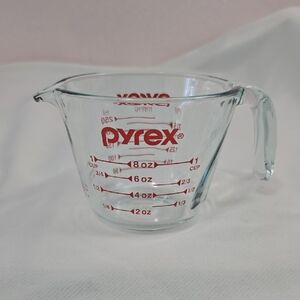 Pyrex 1 Cup Measuring Cup